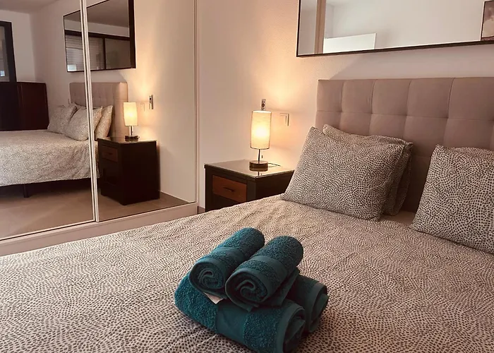 Spectacular Lagos Marina View Apt On Promenade